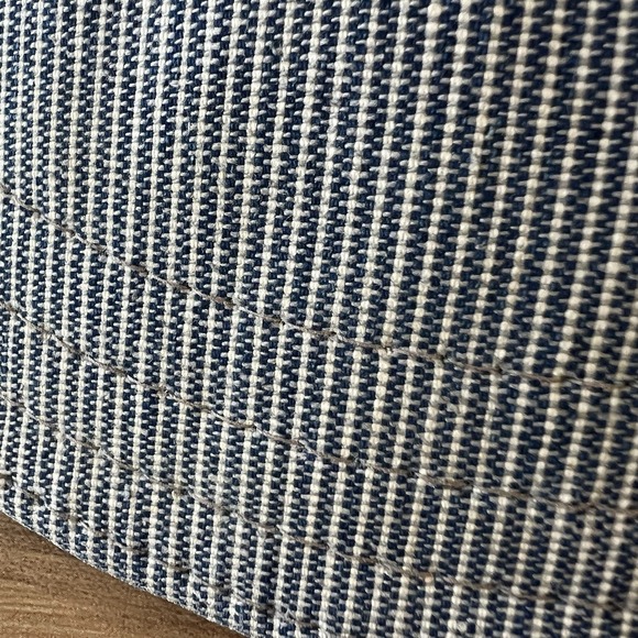 Sold out - Picture 3 of 10